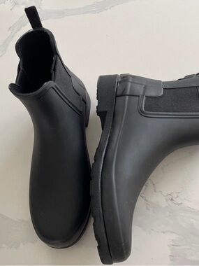 Hunter Women's Matte Black Ankle Rain Boots